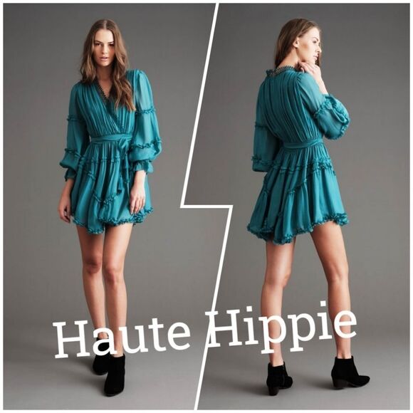 NWT HAUTE HIPPIE Lynne Smocked Waist Bisque Bay Mini Dress - Picture 1 of 14